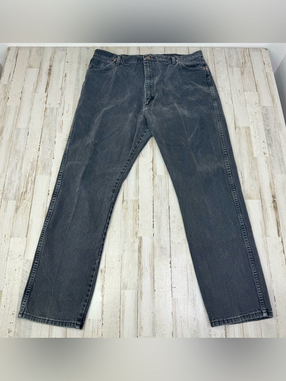 Wrangler Jeans Men's 42x33 Black Cowboy Western Outdoors 13MW2WK Lot Of 2 - Picture 10 of 12